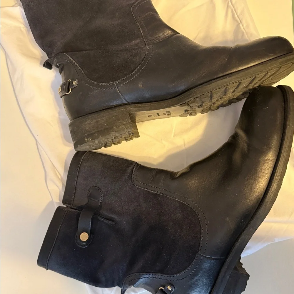 Jimmy Choo Dante Moto Boots in Navy
Includes original dust bag - Picture 4 of 5